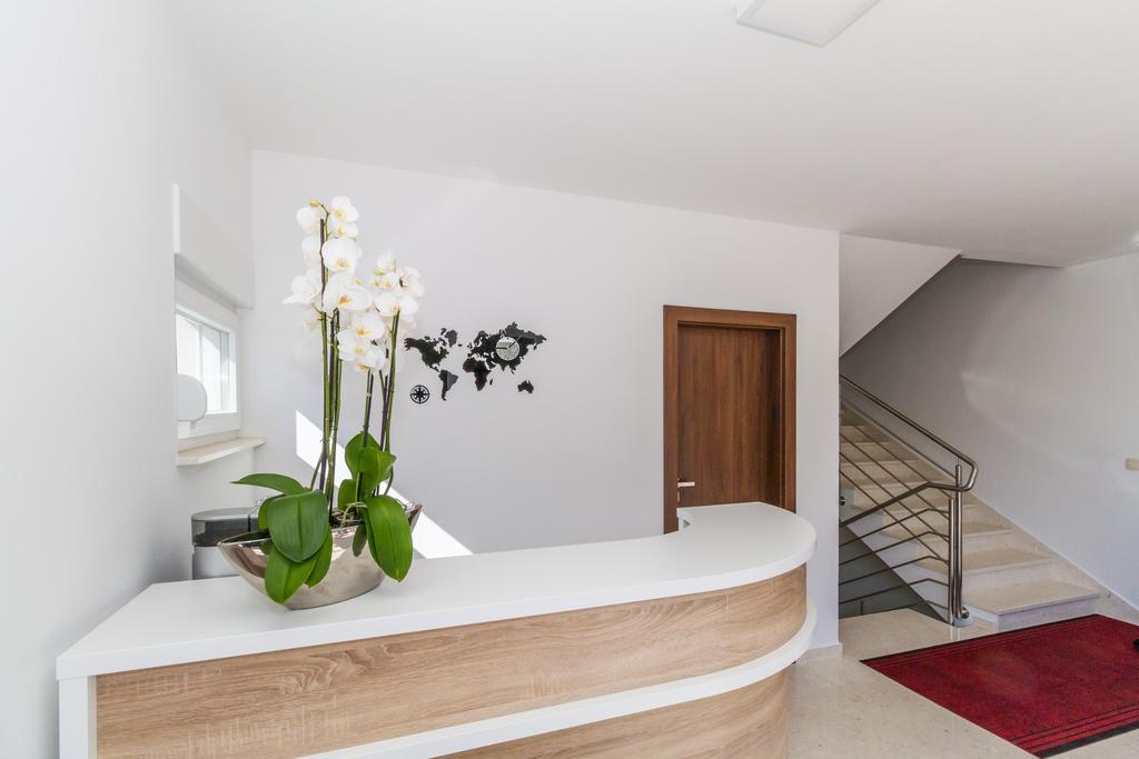 Villa Astoria بيوغْغاد نا موغو المظهر الخارجي الصورة